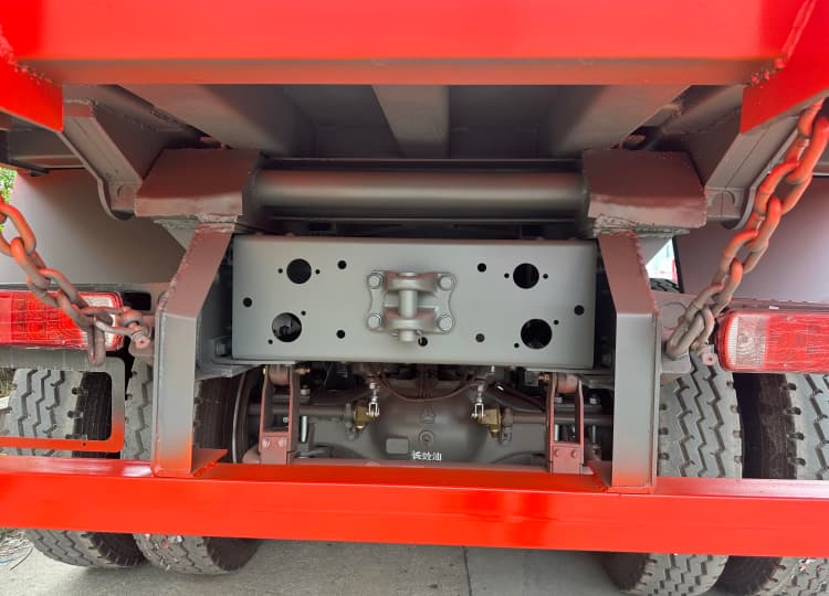 Remanufacturing Sinotruk Howo 8×4 12 Wheeler Dump Truck 5 Howo 8x4 Remanufacturing | Howo 12 Wheeler Dump Truck