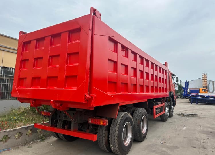 Remanufacturing Sinotruk Howo 8×4 12 Wheeler Dump Truck 4 Sinotruk Tipper Truck Remanufacturing