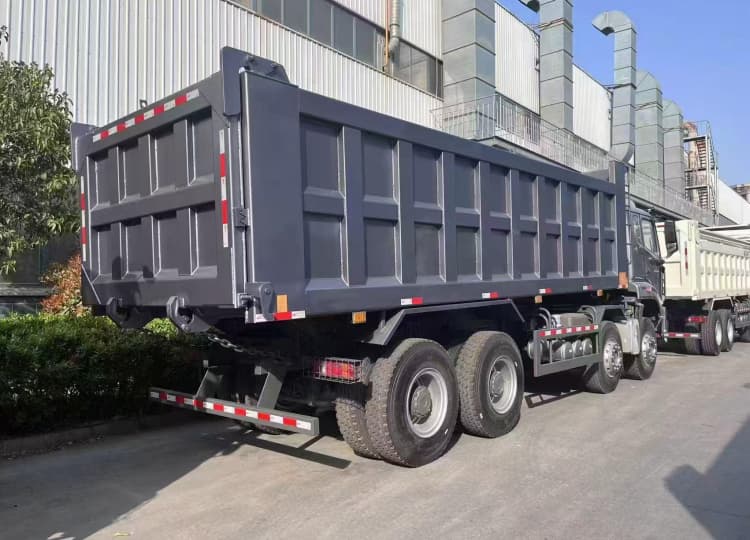 Remanufactured Howo NX 400 8×4 Dump Truck 4 Used Howo Remanufacturing NX 400 Dump Truck