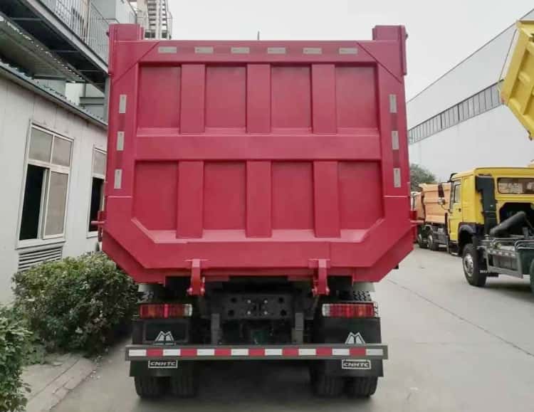 Reman Howo 400 12 Wheel Tipper Truck U Shape 6 Howo 400 12 Wheel Tippers Truck Remanufacturing Work