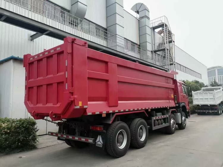 Reman Howo 400 12 Wheel Tipper Truck U Shape 5 Howo 400 12 Wheel Tippers Truck Remanufacturing Work