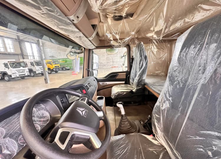 Reman Howo TX 430 Tipper Truck 10 Wheeler 7 Used Howo Truck Remanufacturing TX 430 10 Wheeler Tipper