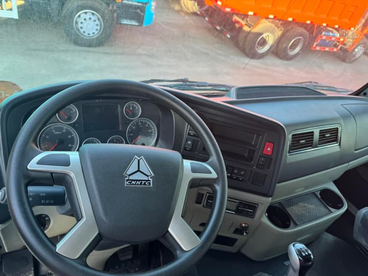 Reman Howo NX 371 Tipper Truck 10 Wheeler 8 Reman Tipper Howo NX 371 10 Wheeler for Sale Price