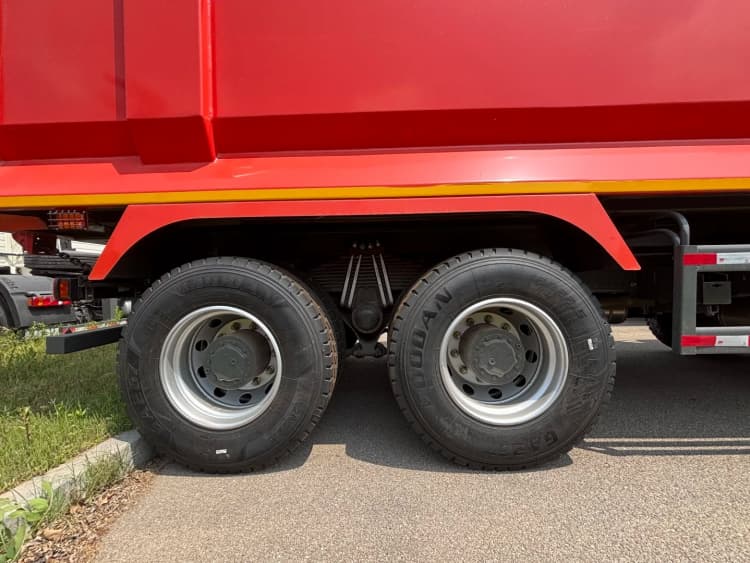 Reman Howo TX Tipper Truck 8x4 6 Sinotruk TX 8x4 Reman Heavy Tipper Truck for Sale